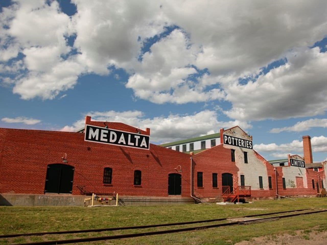 Archaeology Field School @ Medalta (Week 3)